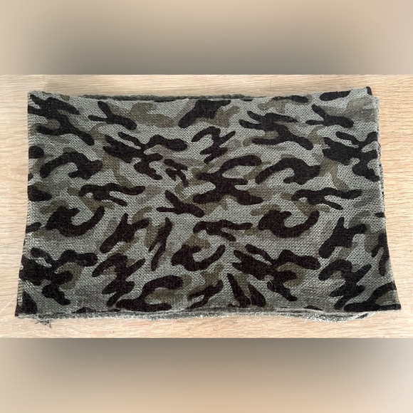 Infinity scarf - Picture 2 of 3